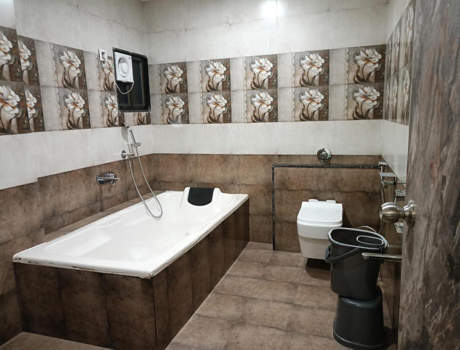 Hotel E Classico Bhavnagar Extérieur photo