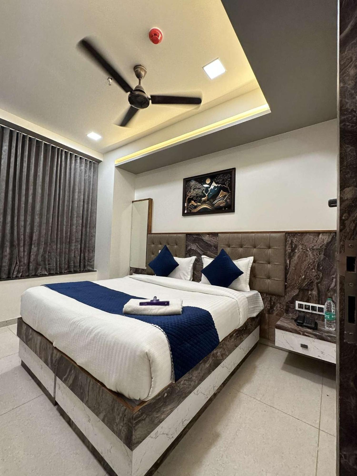 Hotel E Classico Bhavnagar Extérieur photo