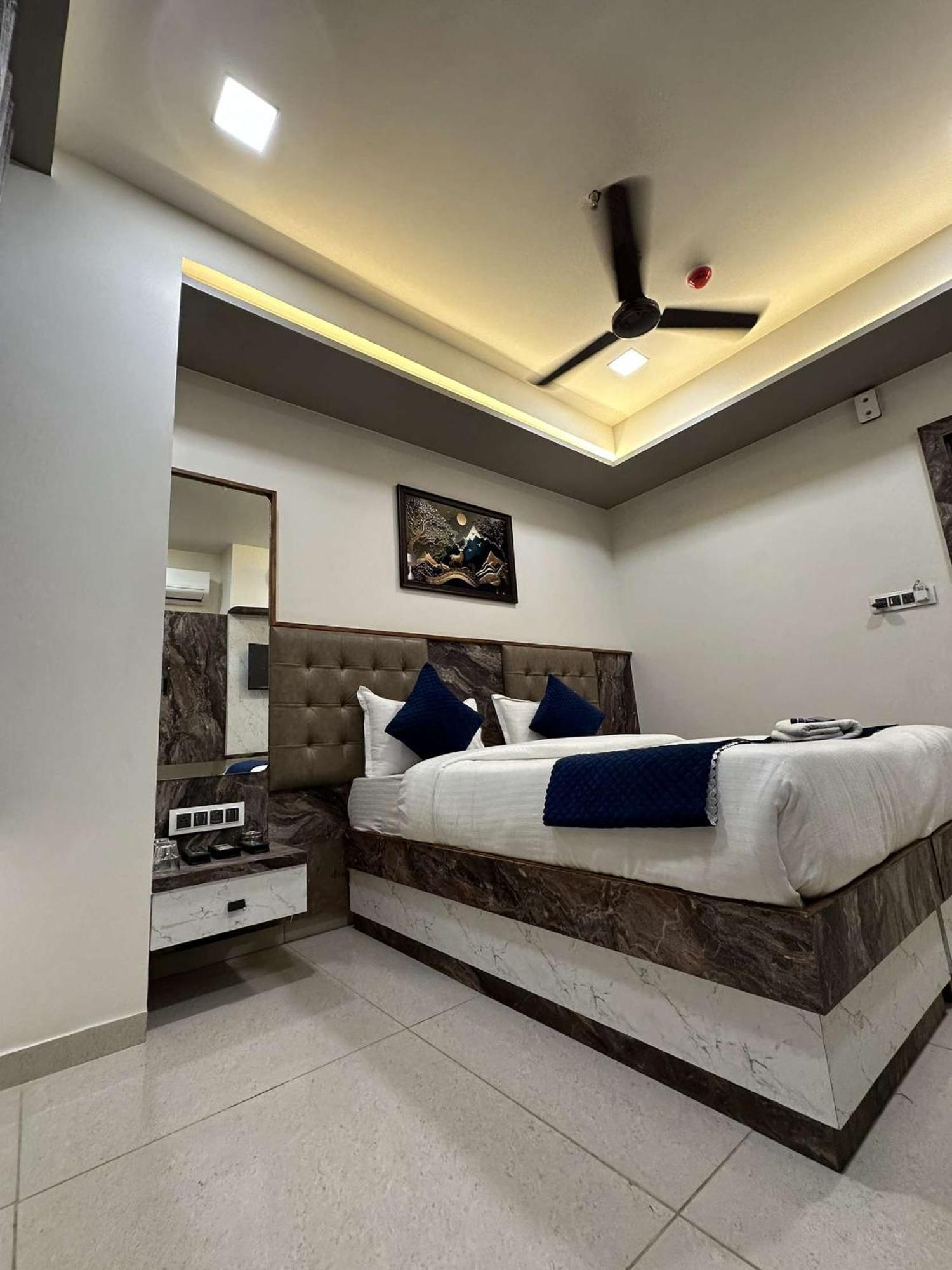 Hotel E Classico Bhavnagar Extérieur photo